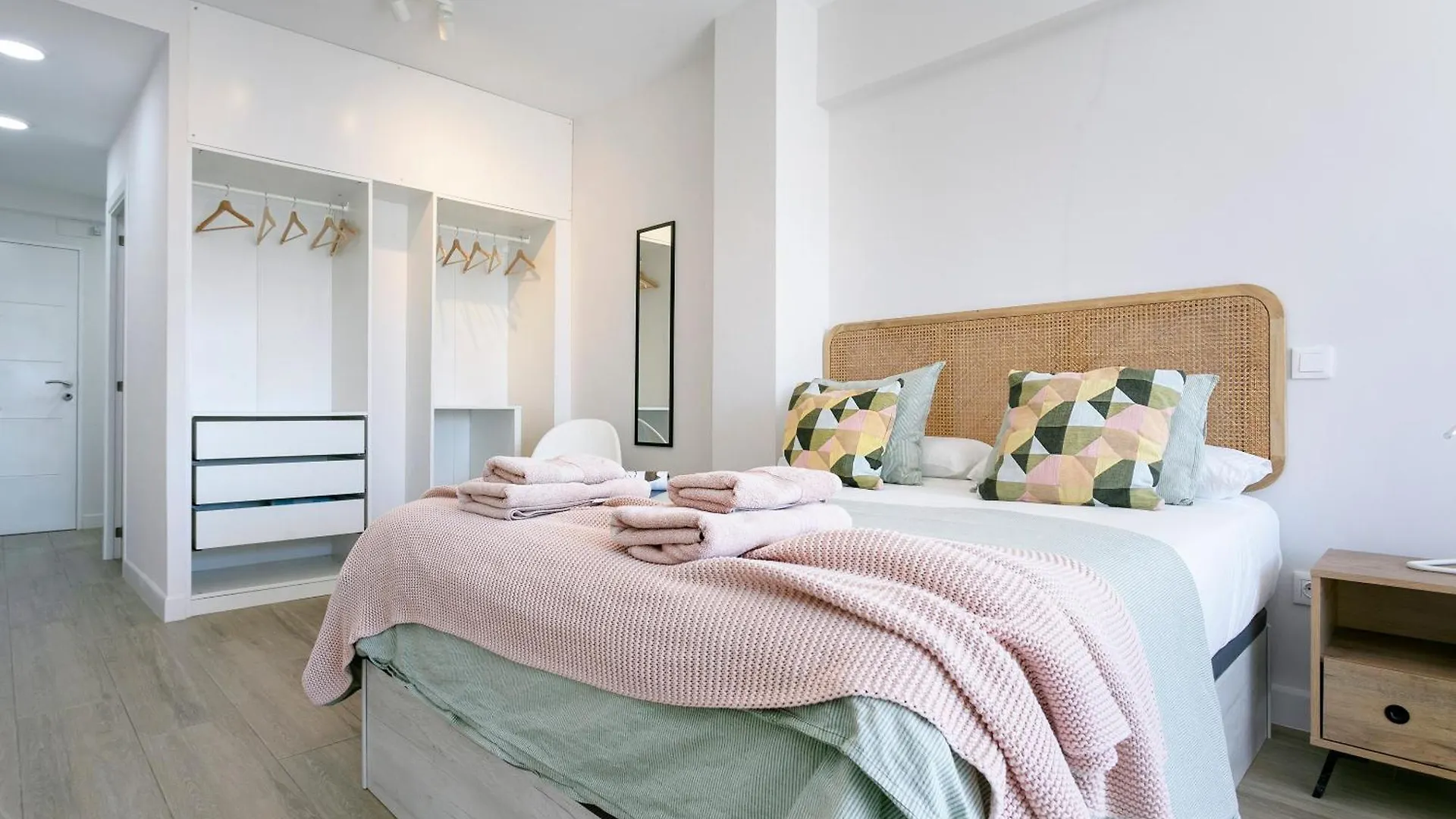 Sunstay Cruz Loft Torremolinos